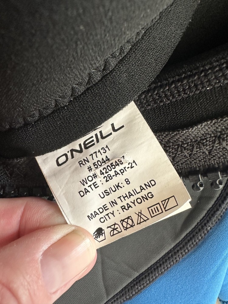 O'Neill Kid's Wetsuit - Size 8