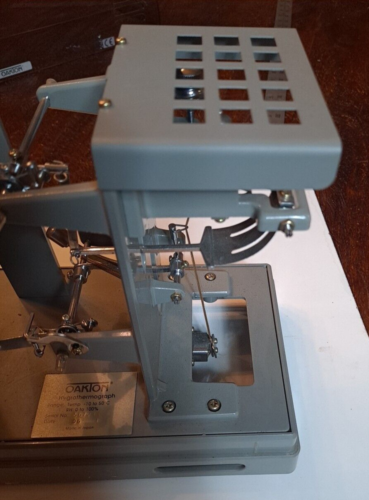 OAKTON HYGROTHERMOGRAPH