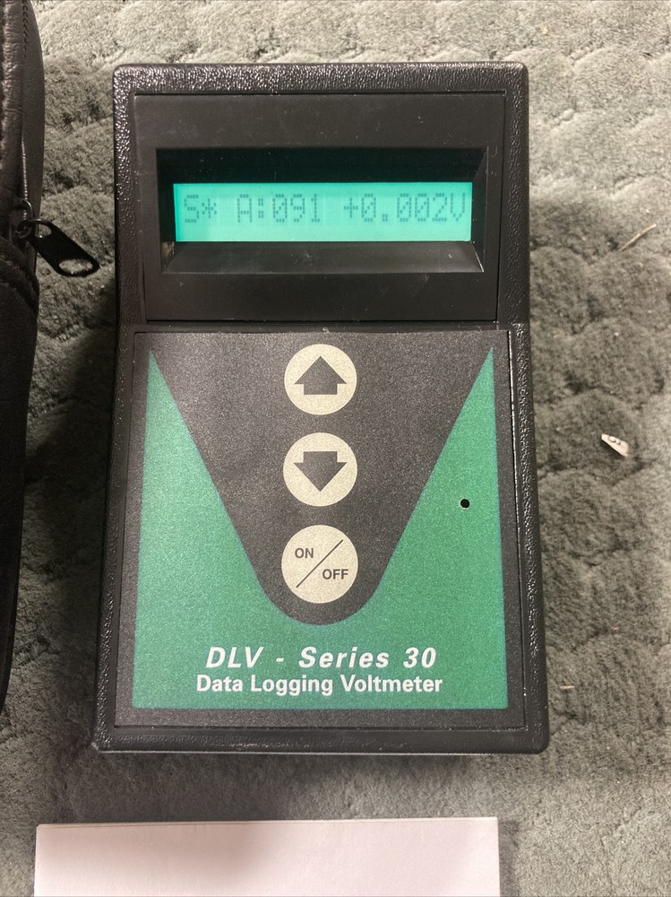 Data Logging Voltmeter Voltlogger With Case DLV-30 Battery Voltage Used
