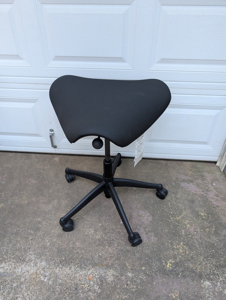 Humanscale Freedom Saddle Stool BLACK