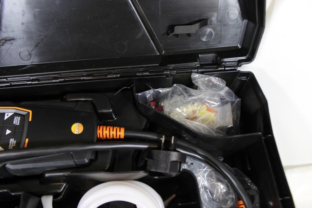 Testo 310 II Digital Combustion Analyzer Kit