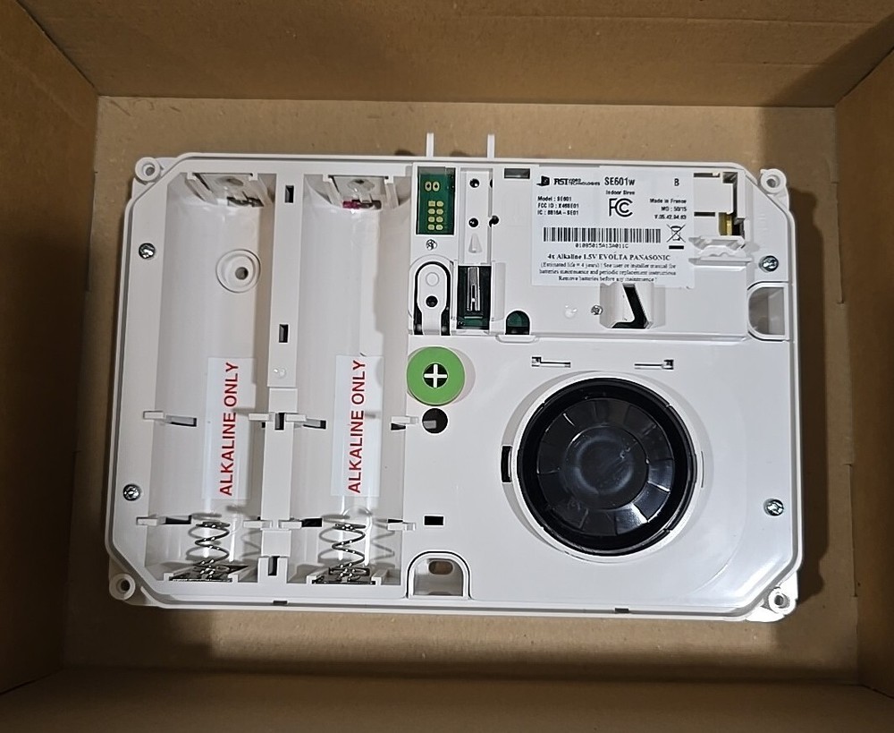 RSI Video Technologies SE601W Indoor Wireless Siren