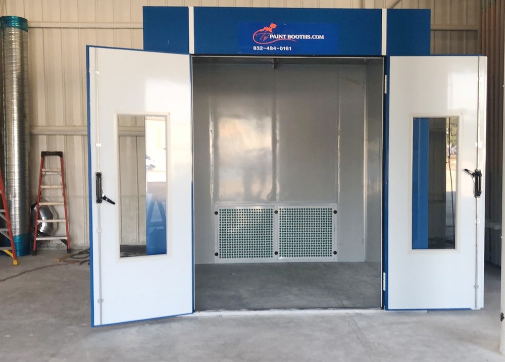 Spray Paint Booth / Enclosed