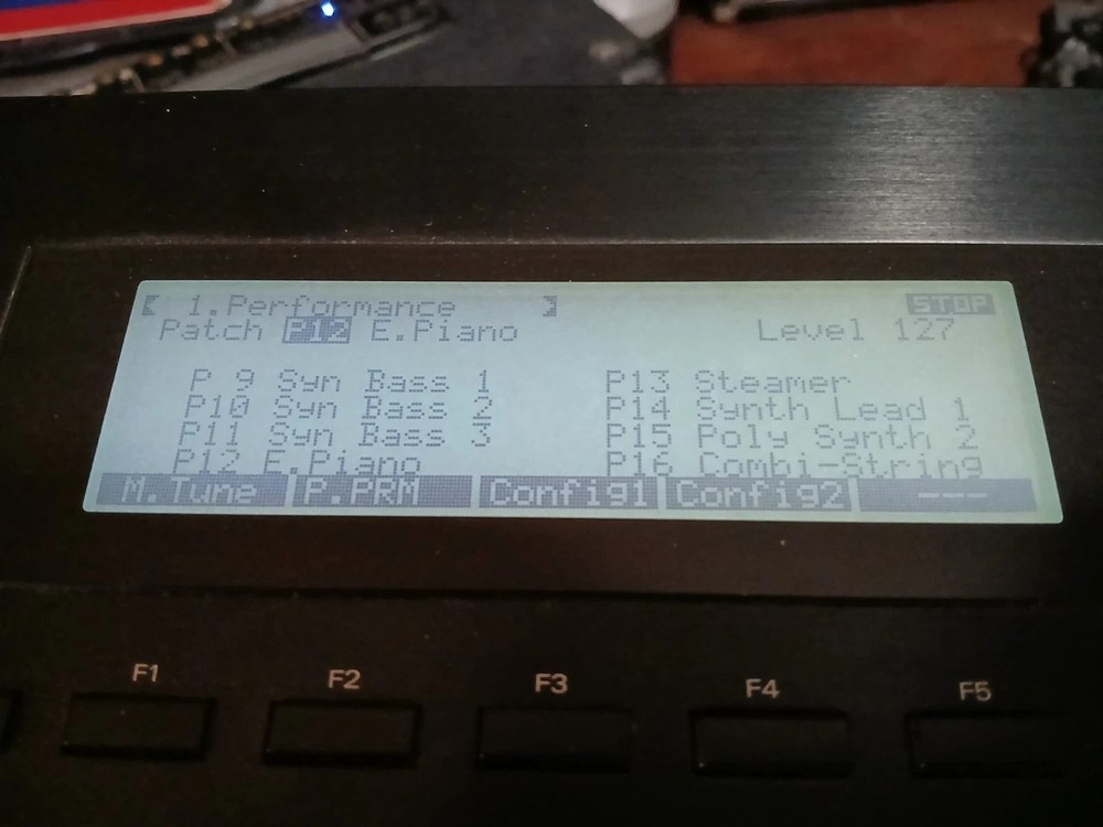 Roland W-30 Workstation Keyboard Piano Synth Sampler Sequencer MIDI