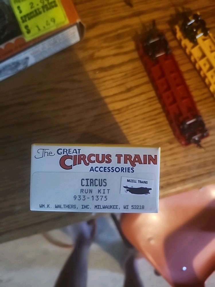 Ho Circus Train Lot