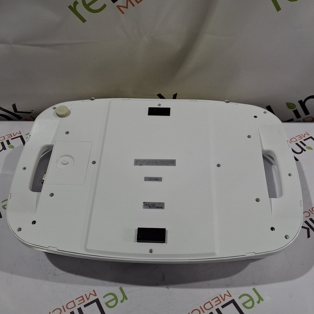 Tanita BD-815 Scale