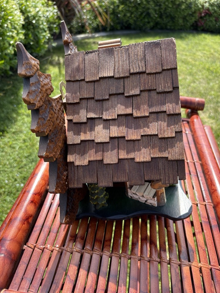 Charming Authentic Engstler German Cuckoo Clock - Perfect Working Condition