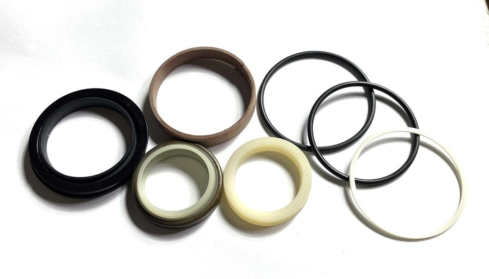 [Generic] Kubota RX406 Offset Cylinder Seal Kit. (with ring)