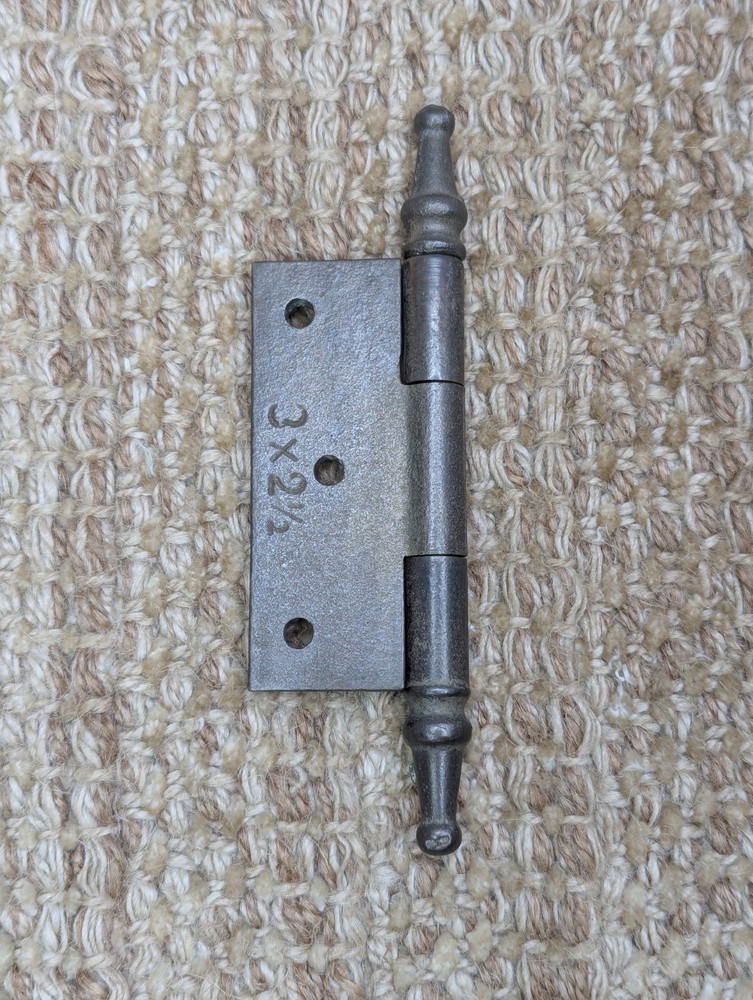 2 1/2" x 3" Antique Decorative Cast Iron Steeple Tip Hinge