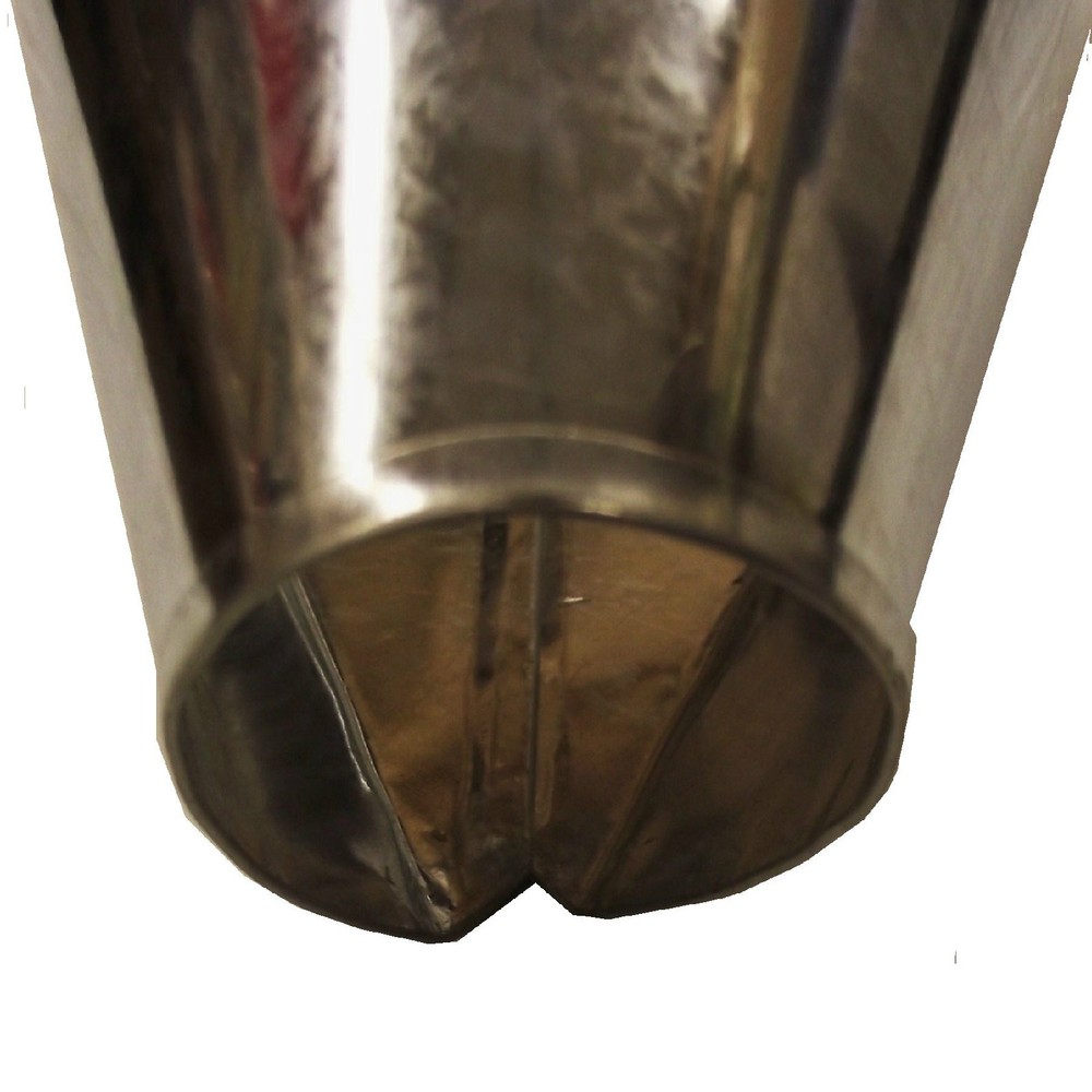 MEDIUM- RESTRAINING KILLING KILL PROCESSING CONE FOR POULTRY CHICKEN FOUL BIRDS