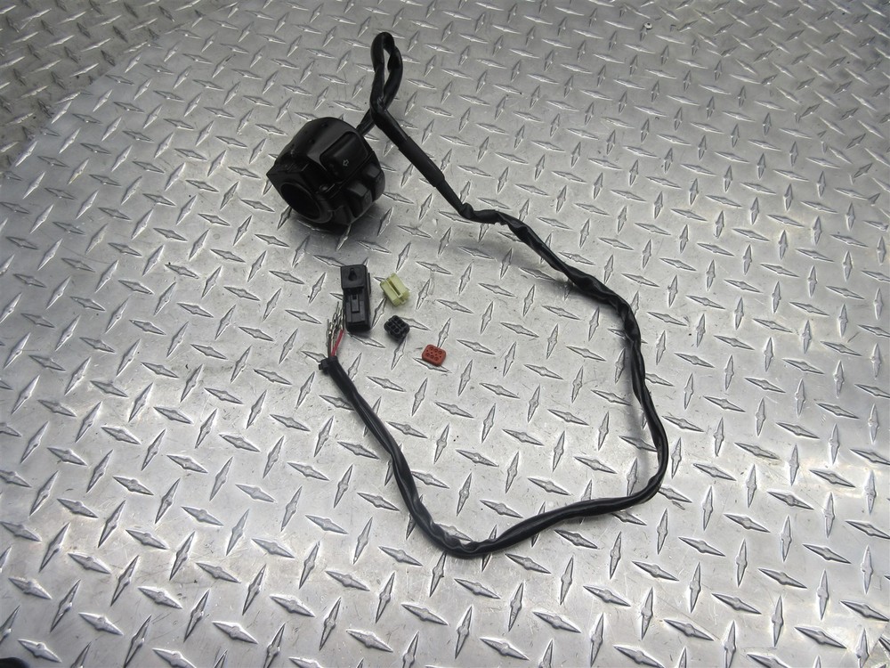 2010 Harley Road King FLHR Right Switch Handlebar Control On Off Start Kill
