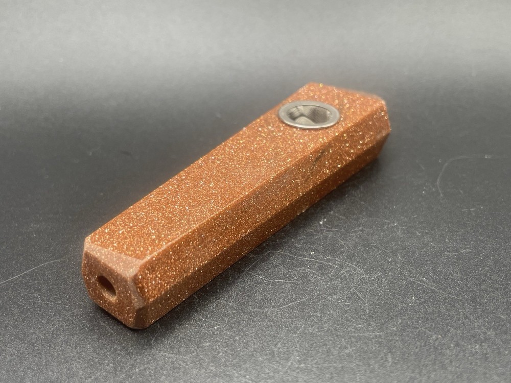 Goldstone Pipe 84g