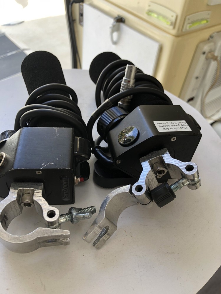 2 Varizoom Zoom And Electronic Focus Control