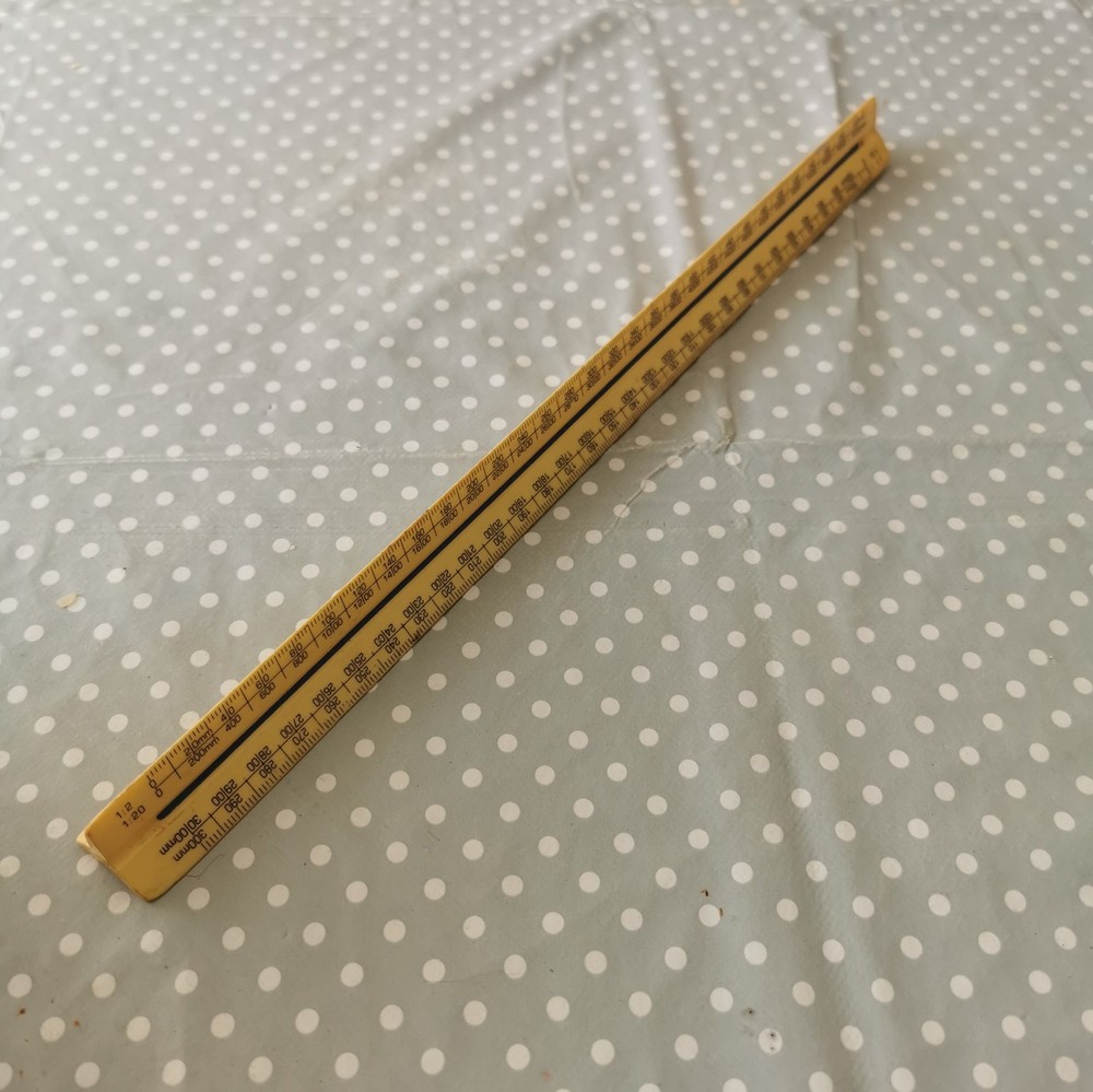 Vintage 3 Sided Triangular Wh Smith BS 1347 Ruler In Good Condition