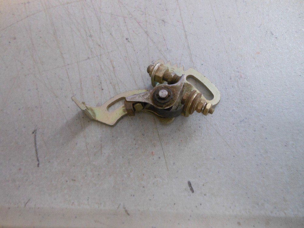 NOS 123-81121-10 Yamaha contact points