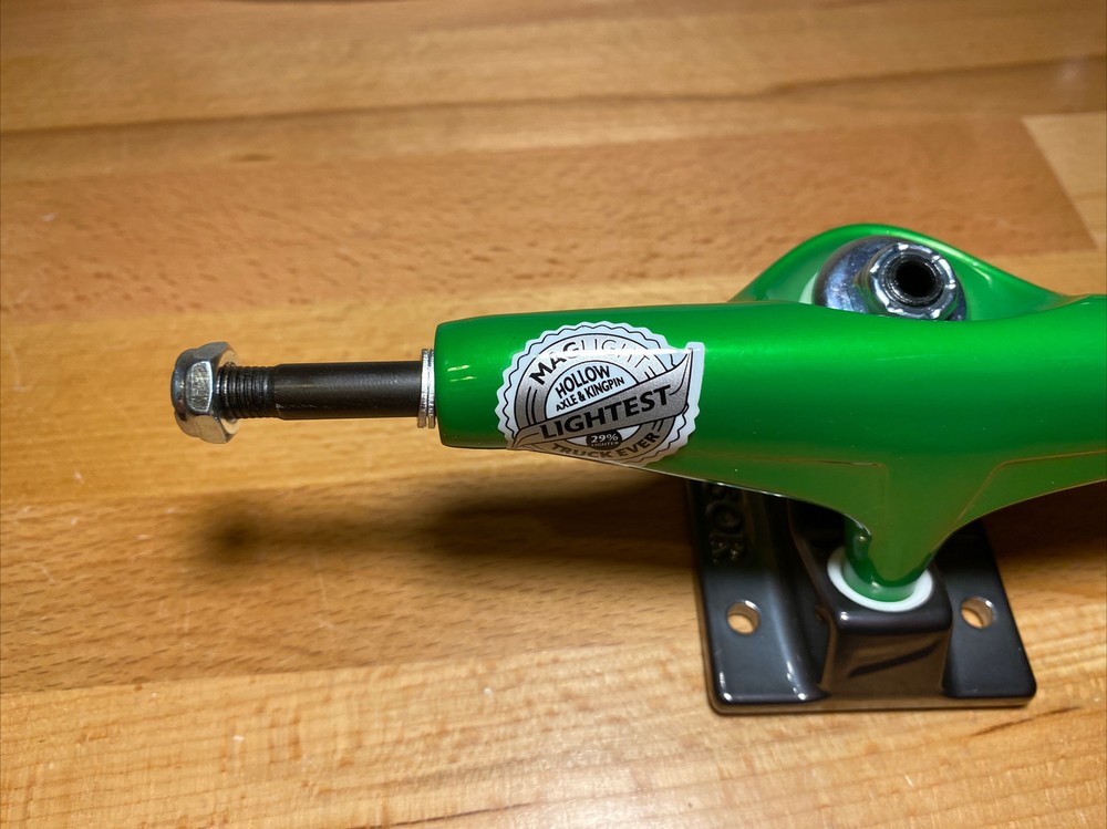 Tensor Mag Light Green 5.25 Truck Set