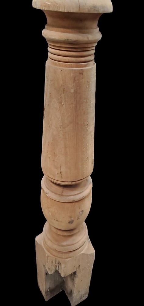 Pair Of Newel Posts *GAM0203