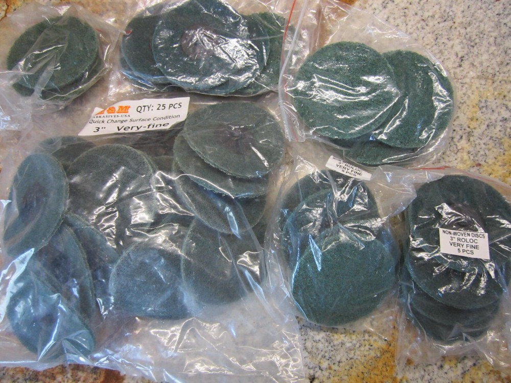 47 CT! H&M 3" Very Fine Scuff Pads, Quick Change Scuff Discs, Roll & Lock Type