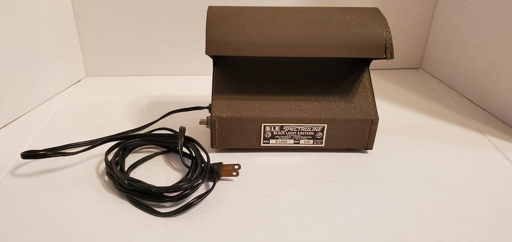 BLE 6.5" Spectroline Black Light Eastern Model A-14VS Working Machine & Bulb
