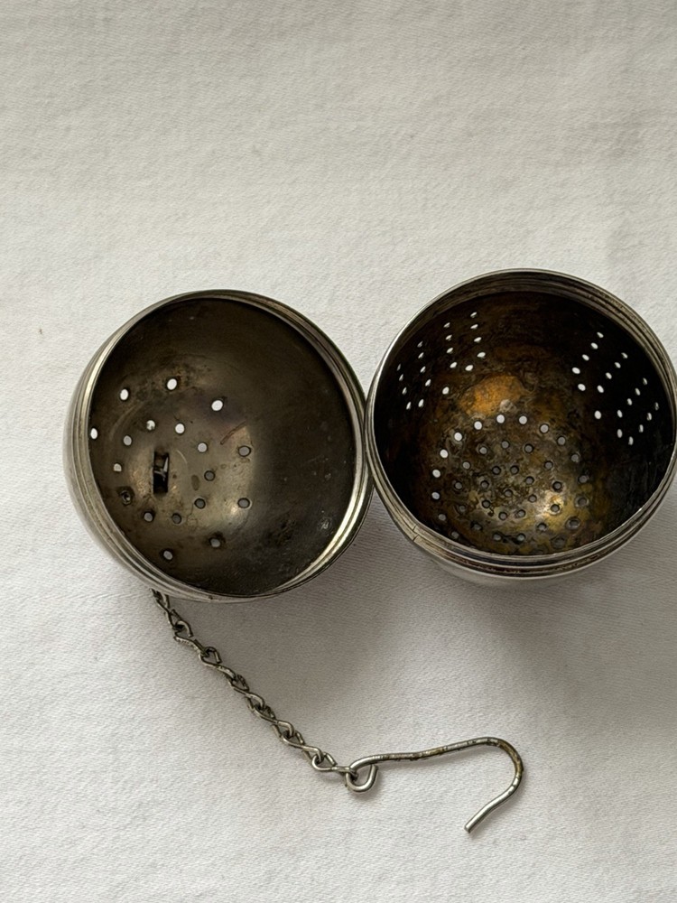 Vintage Acorn Chain Metal Tea Bag Strainer Diffuser