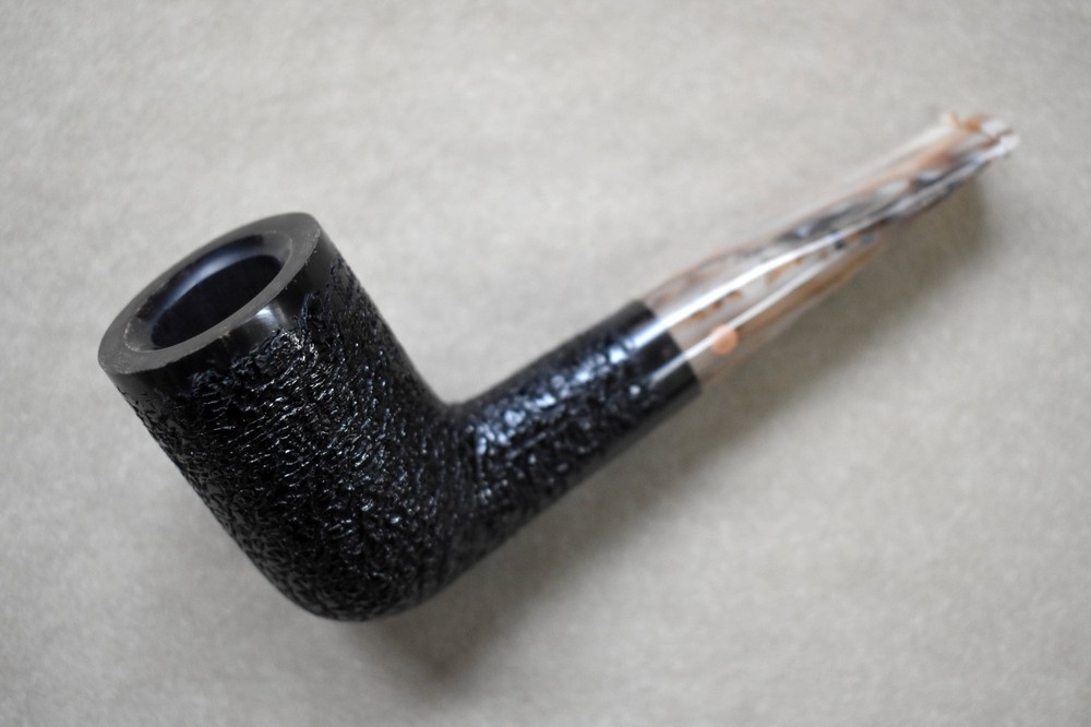 Moretti Pipe Black Rusticated Freehand