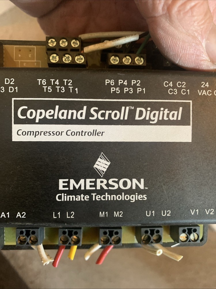 Emerson Copeland Scroll Digital Compressor Controller 543 0024 01 24Volt USED