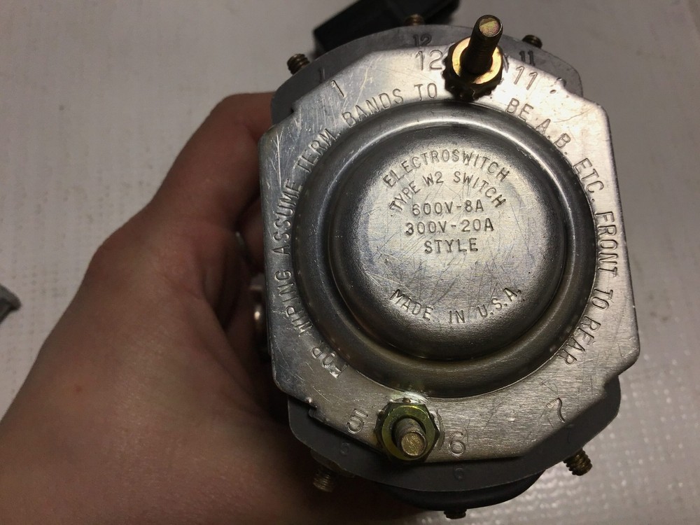 Electroswitch 505A703G43 Type W-2 Switch 600V 8A 300V 20A