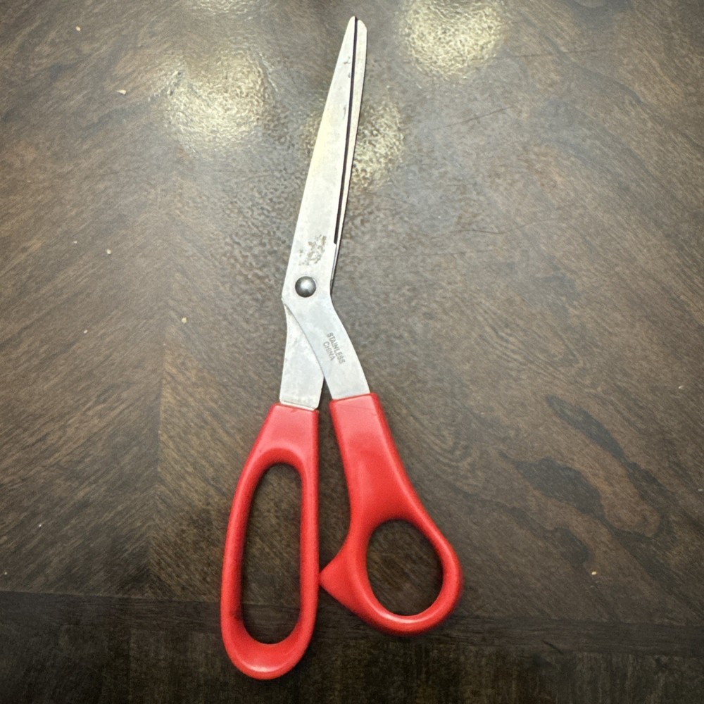 Vintage Comfortable High-Performance 8 Inch Red Scissors