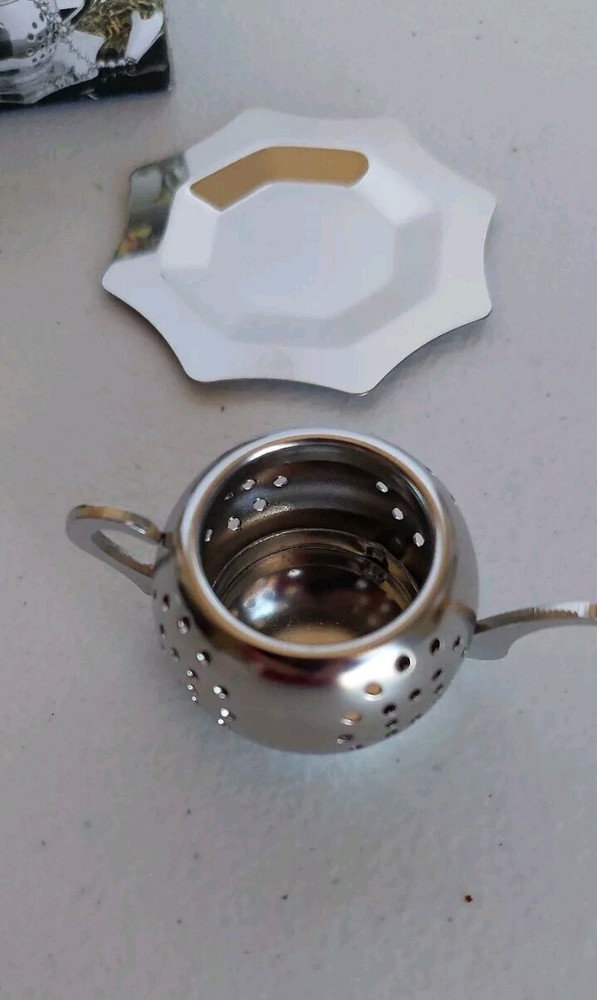G&H Silver Toned Tiny Teapot & Serving Tray Shaped Whole LeafTea/Spice Infuser