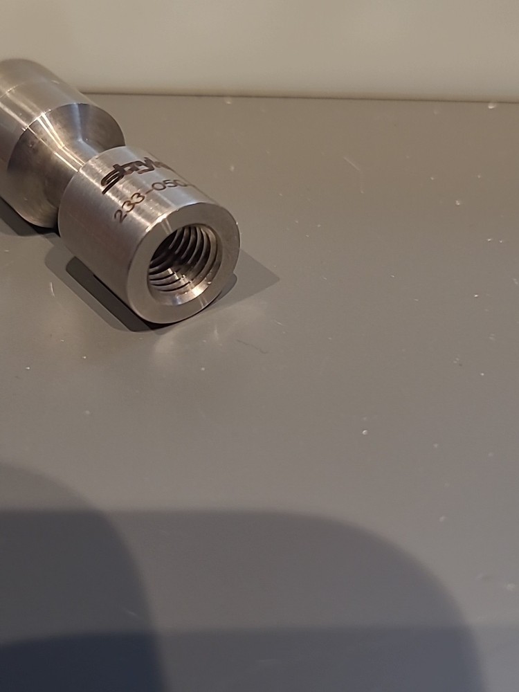 Stryker Light Source Adaptor