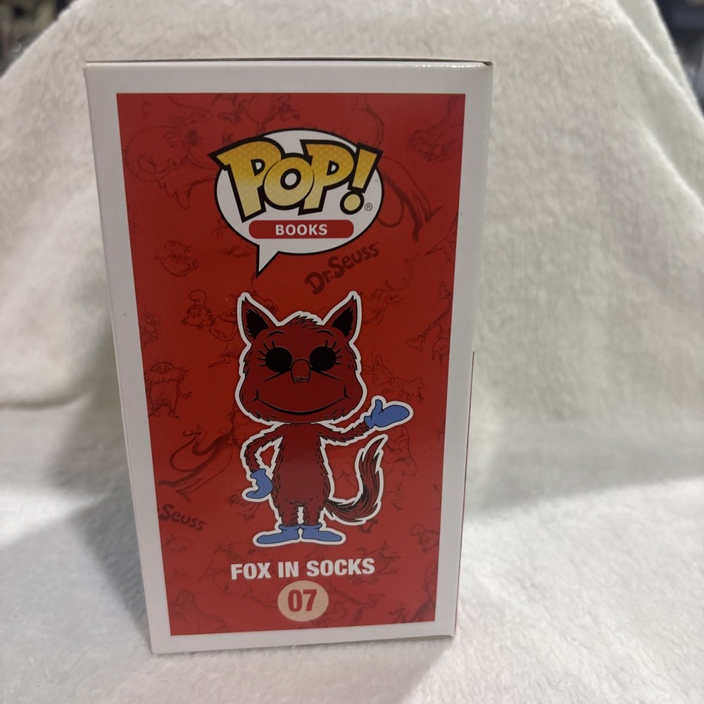 Funko Pop! DR. SEUSS: Fox in Socks #07 vinyl figure