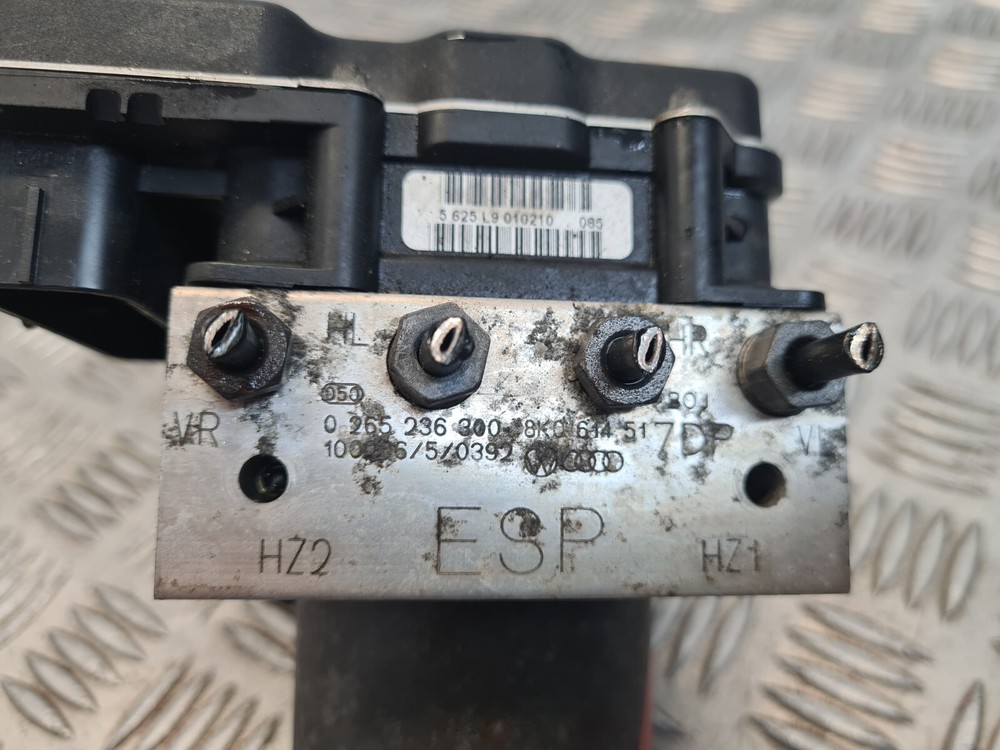 AUDI A5 8F CABRIO 2.0 TDI 2010 ABS PUMP MODULE 8K0907379BB #0E