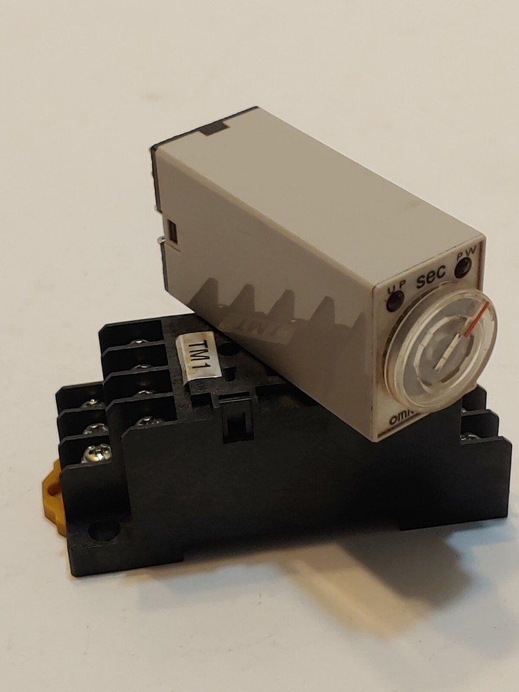 Omron H3Y Timer Time Relay with base PYF14A