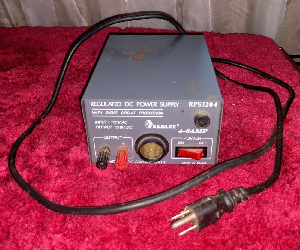 Samlex Model RPS1204 Regulated DC Power Supply with Short Circuit Protection*