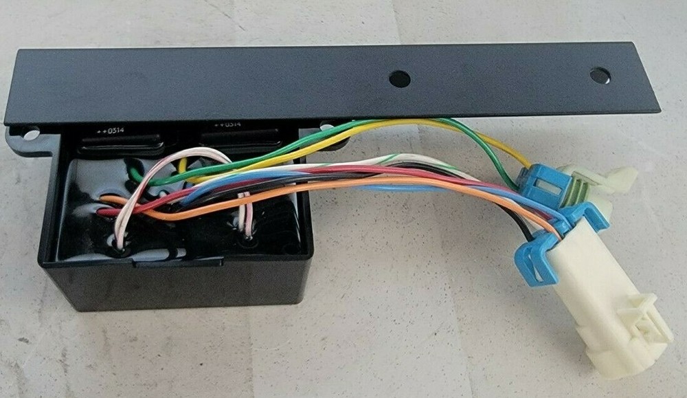 Whelen  Impala Headlight Flasher UHF2150B New