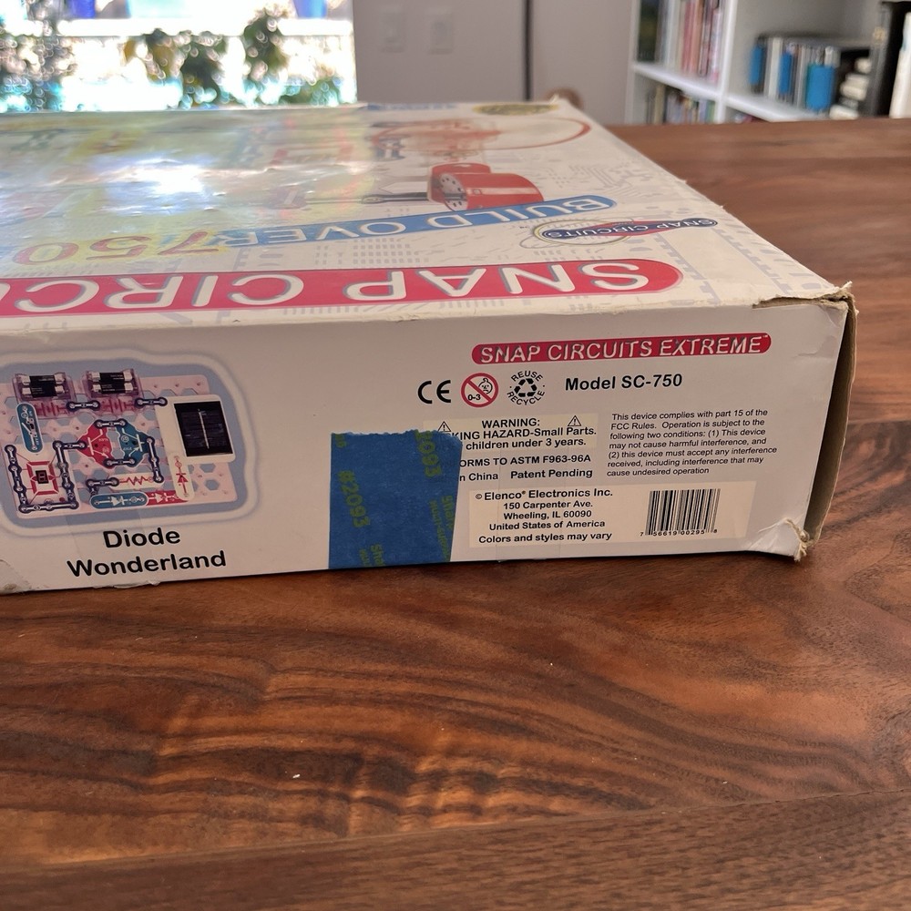 Elenco Electronics Snap Circuits Extreme 750 Experiments Kit