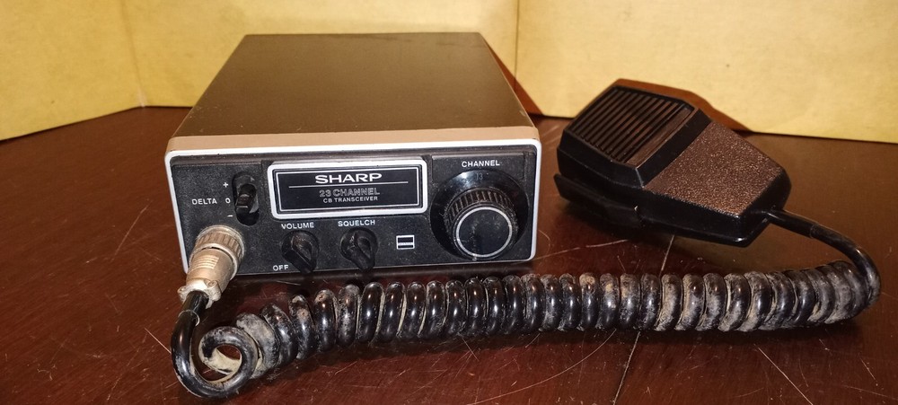 SHARP 23 CHANNEL CB-700 CITIZENS BAND TRANSCEIVER, with MICROPHONE
