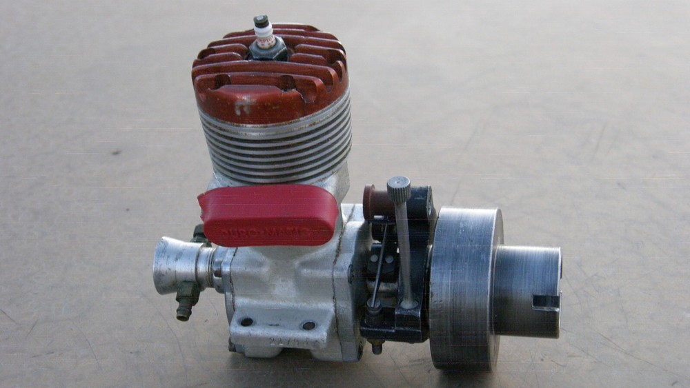 McCoy .60 Red Head Spark Ignition Gas/Nitro Engine McCoy Invader Tether Car Nice