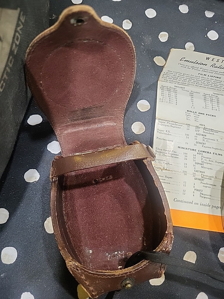 VINTAGE DEJUR Camera Light Meter Model 40 Leather Case