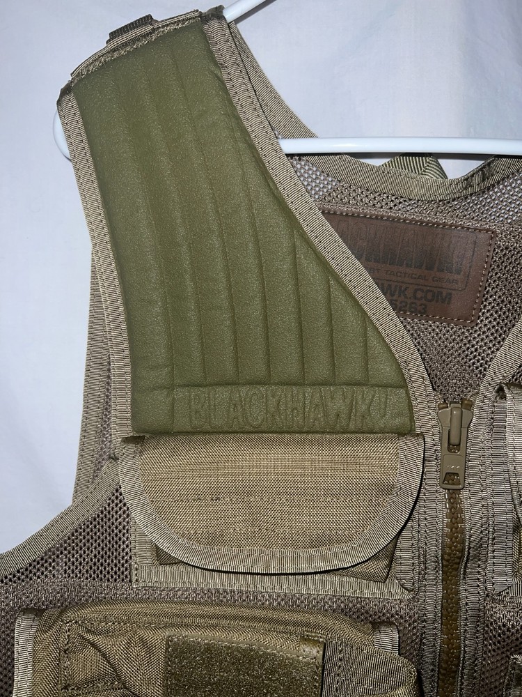 BlackHawk Tactical Vest – Combat Load Carrier, Tan EXCELLENT