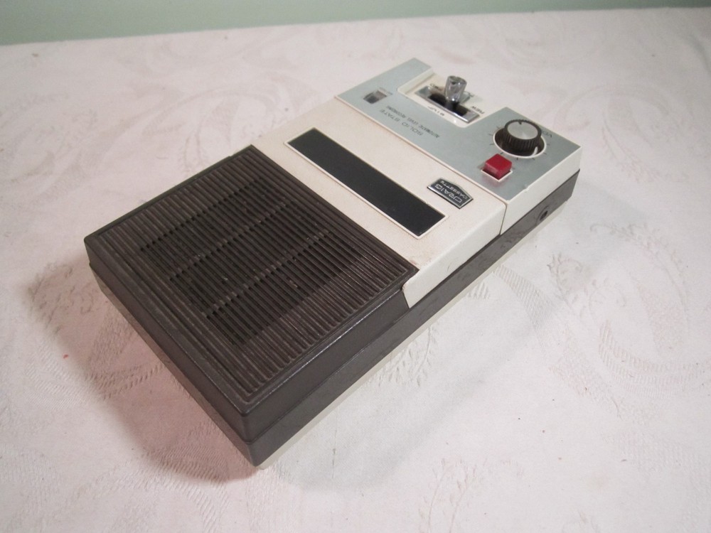 Vintage Craig Tape Cassette Player Recorder Model 2603 - Untested