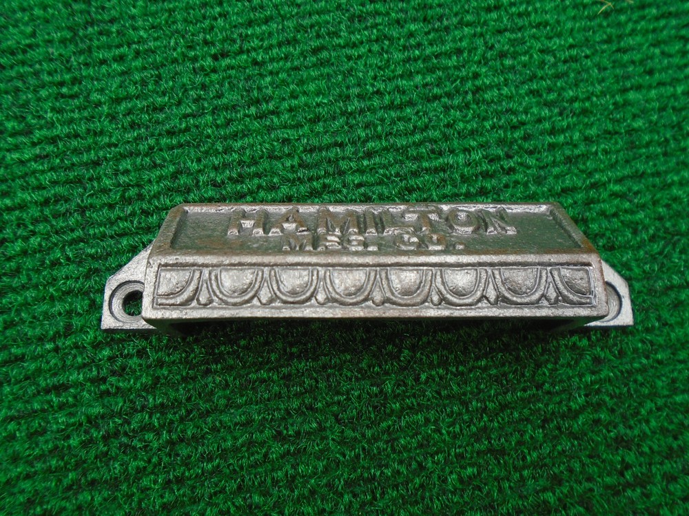 ONE 4" CIRCA 1890 HAMILTON STYLE CAST IRON DRAWER PULL REPRODUCTION (33258)