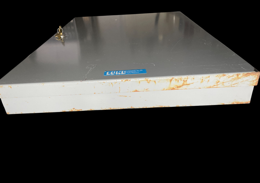 Lund Key Cabinet For 130 Keys Unused