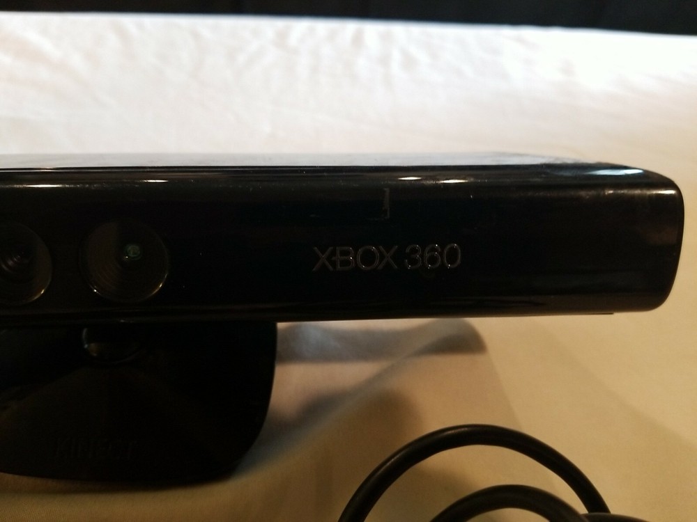 Xbox 360 Kinect Sensor VIDEO GAME Black TESTED WORKS NO ADAPTER MICROSOFT