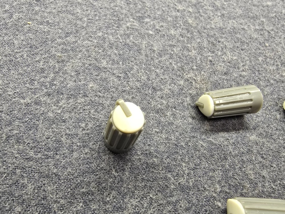 5 Grey & White D-Shaft Knobs for BEHRINGER Eurorack UB2442FX-Pro Mixer