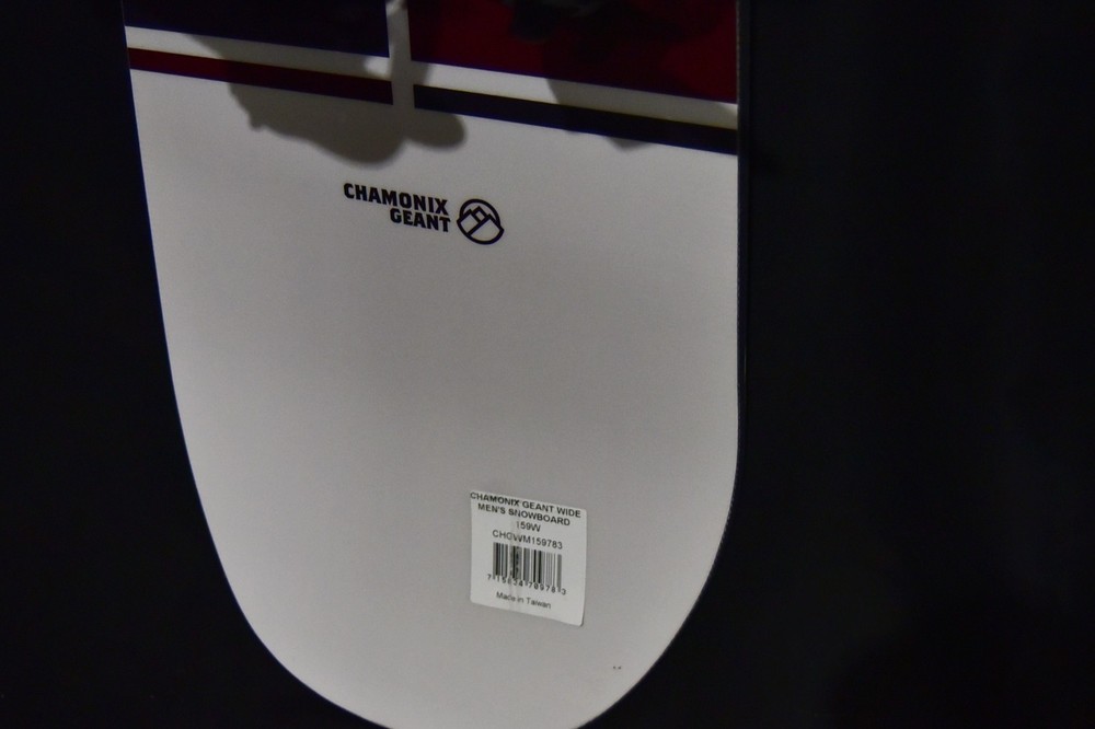 NEW CHAMONIX GEANT SNOWBOARD SIZE 159W CM WITH ROSSIGNOL EXTRA LARGE BINDINGS