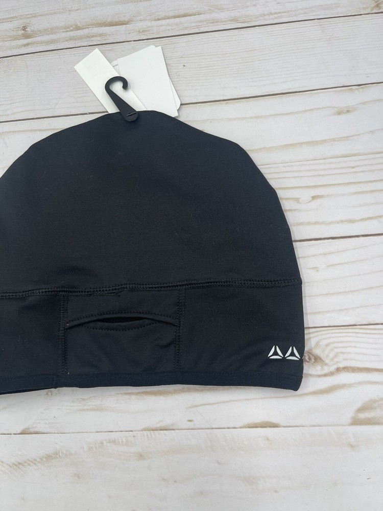 Reebok NWT Beanie OSFM Ponytail Hole Black Solid Running Toque Stretchy