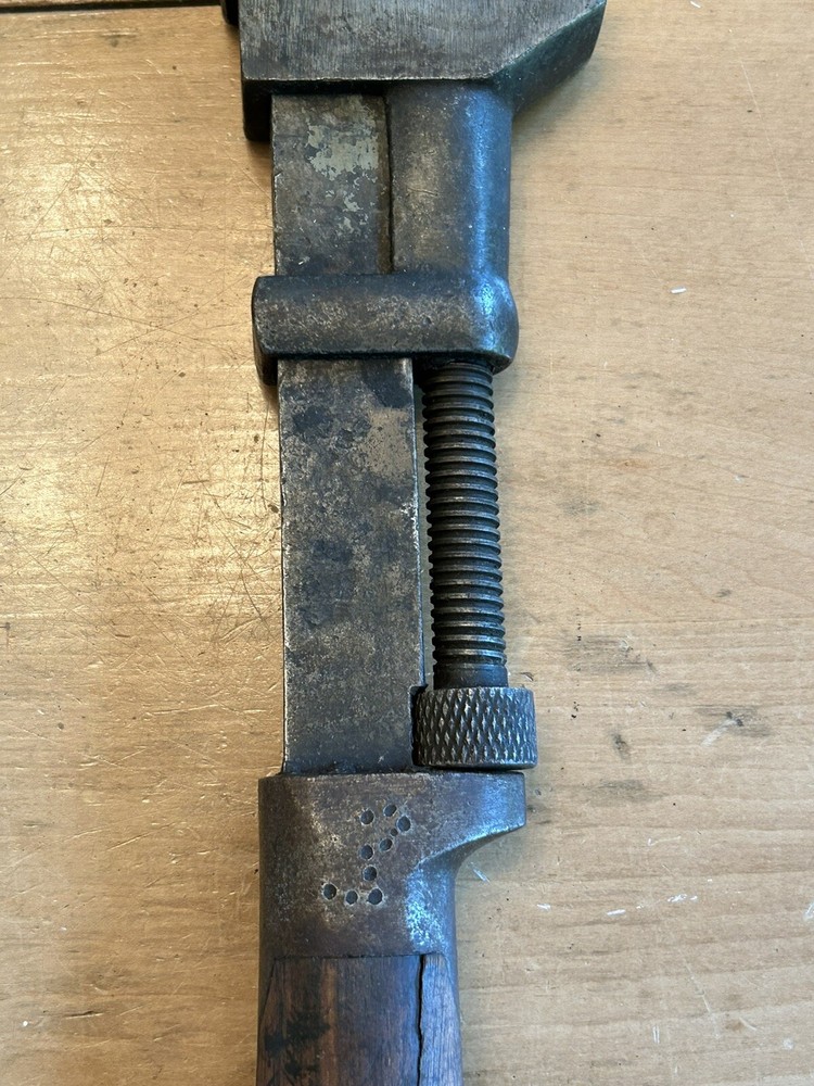 L Coes Wrench Monkey Pipe Adjustable Wood Handle 12-1/4" long Worcester MA