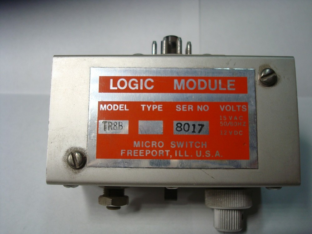 HONEYWELL TR8B TR LOGIC MODULE 15VAC 12VDC 8 PINS