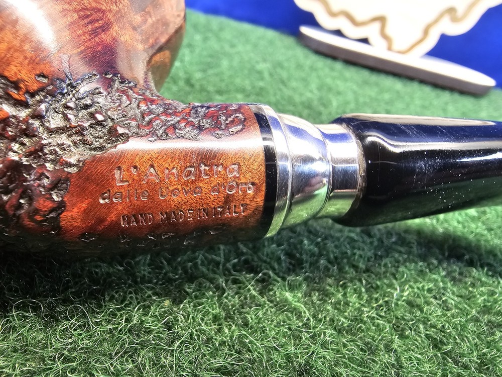 L'Anatra dalle uova d'Oro Partial Rustication Handmade Briar Pipe, Unsmoked